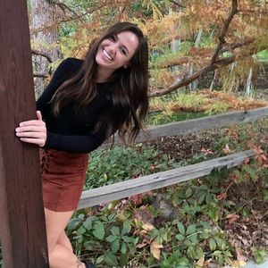 Meet your Posher, Cayla